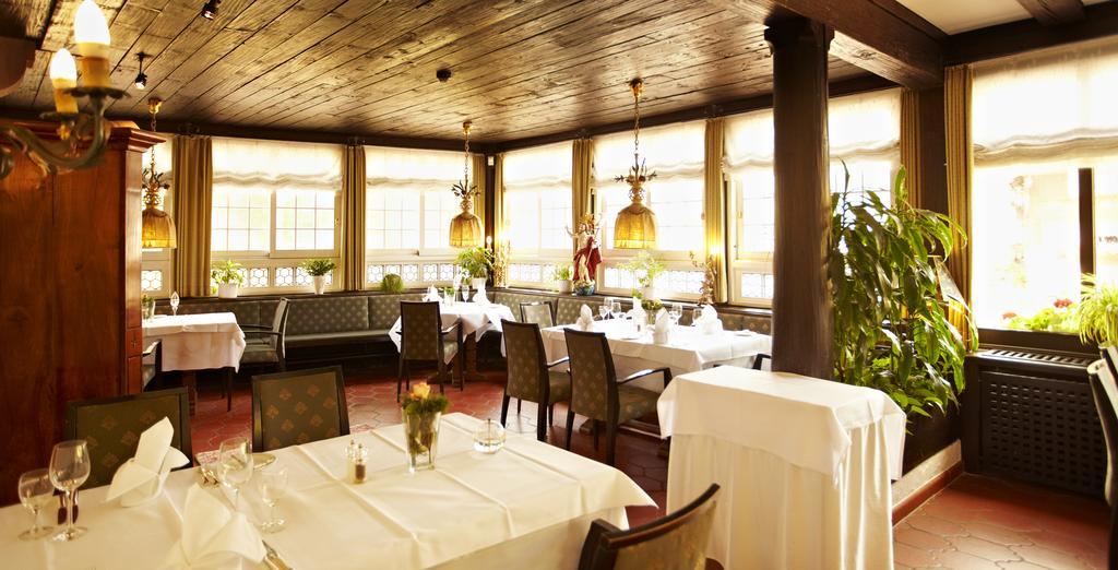 Hotel Hirschen グロッタータール エクステリア 写真